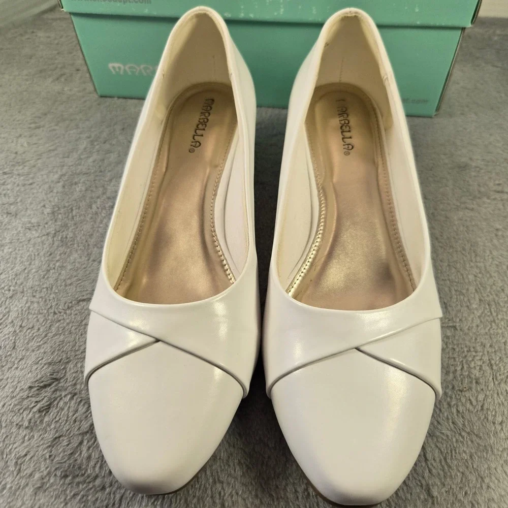 Marbella Cosmos Womens White Low Heel Pumps Pleated Toe Shoes Size 9.5 M